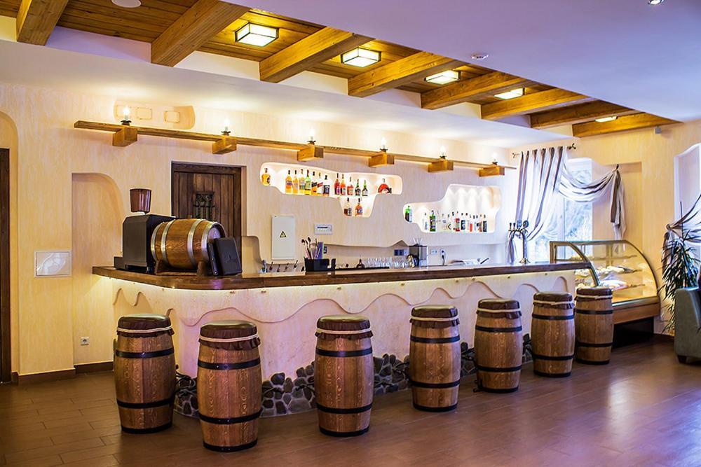Карпатські Зорі Spahotel Yaremche Exterior photo