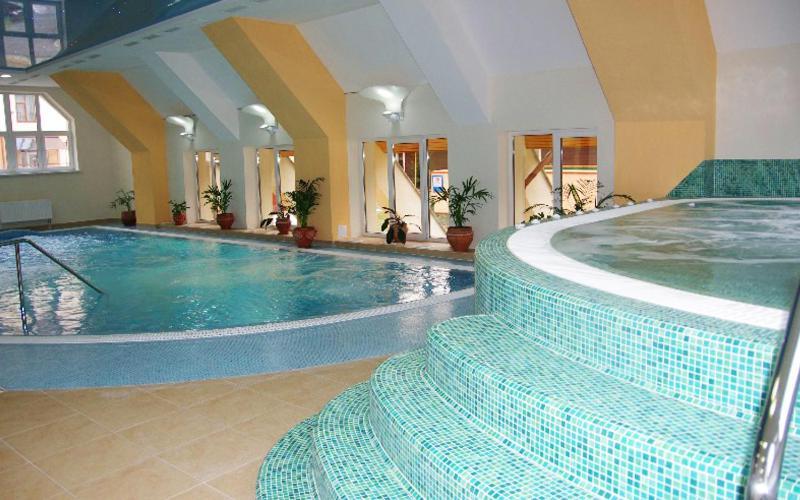 Карпатські Зорі Spahotel Yaremche Exterior photo