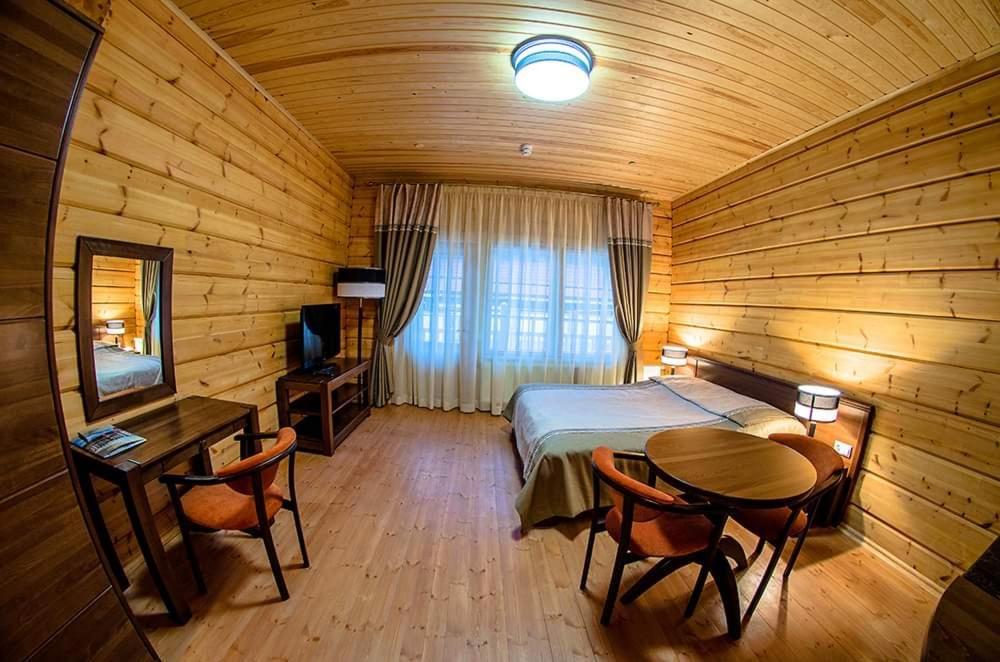 Карпатські Зорі Spahotel Yaremche Exterior photo
